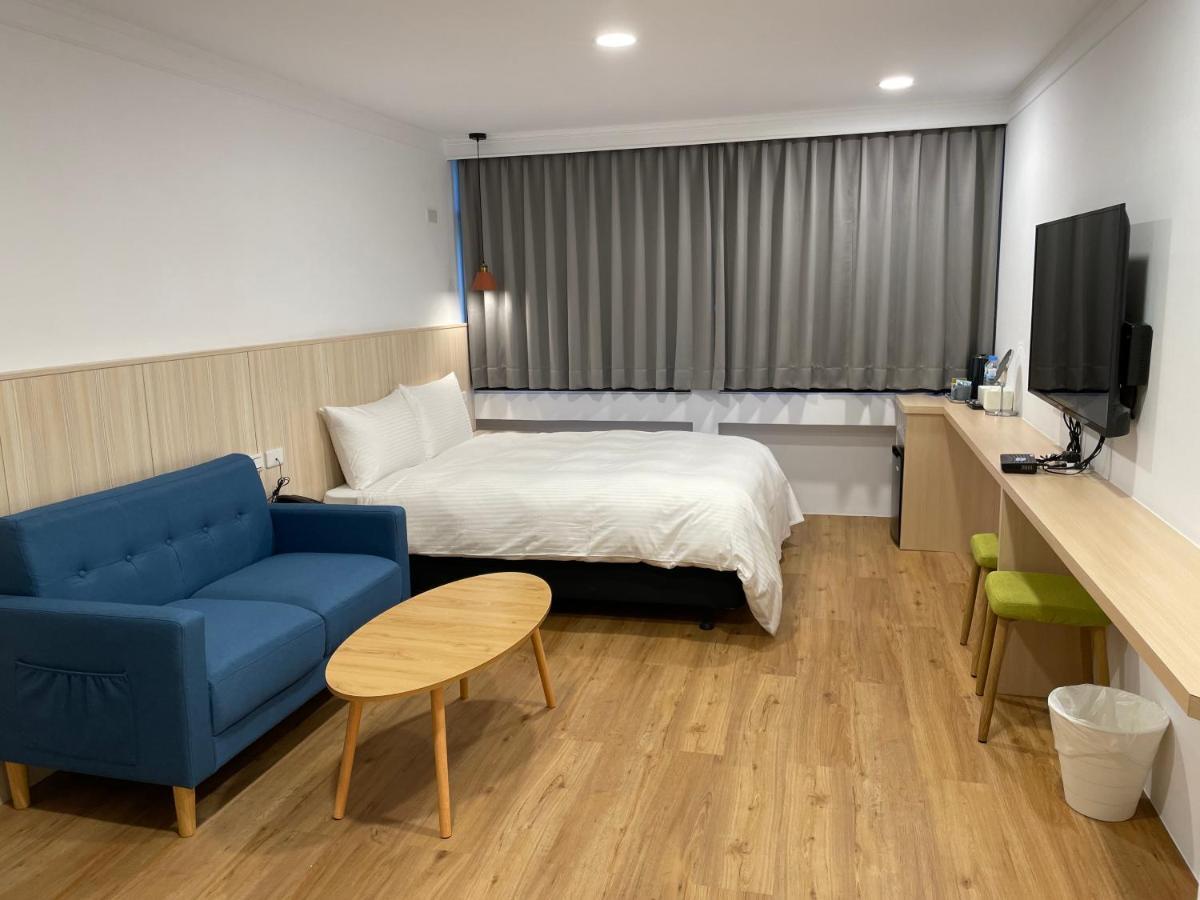 Yoshi Hotel - Tainan Station Branch מראה חיצוני תמונה