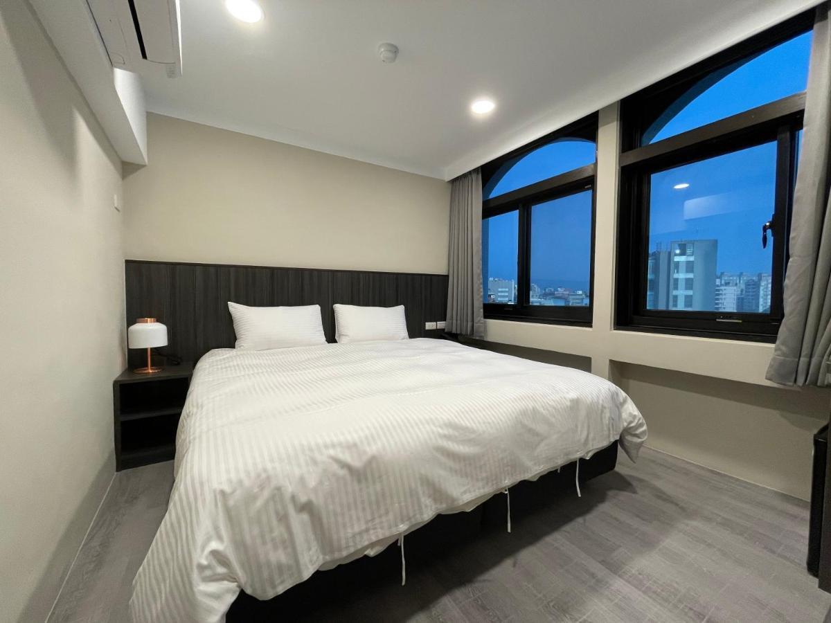 Yoshi Hotel - Tainan Station Branch מראה חיצוני תמונה