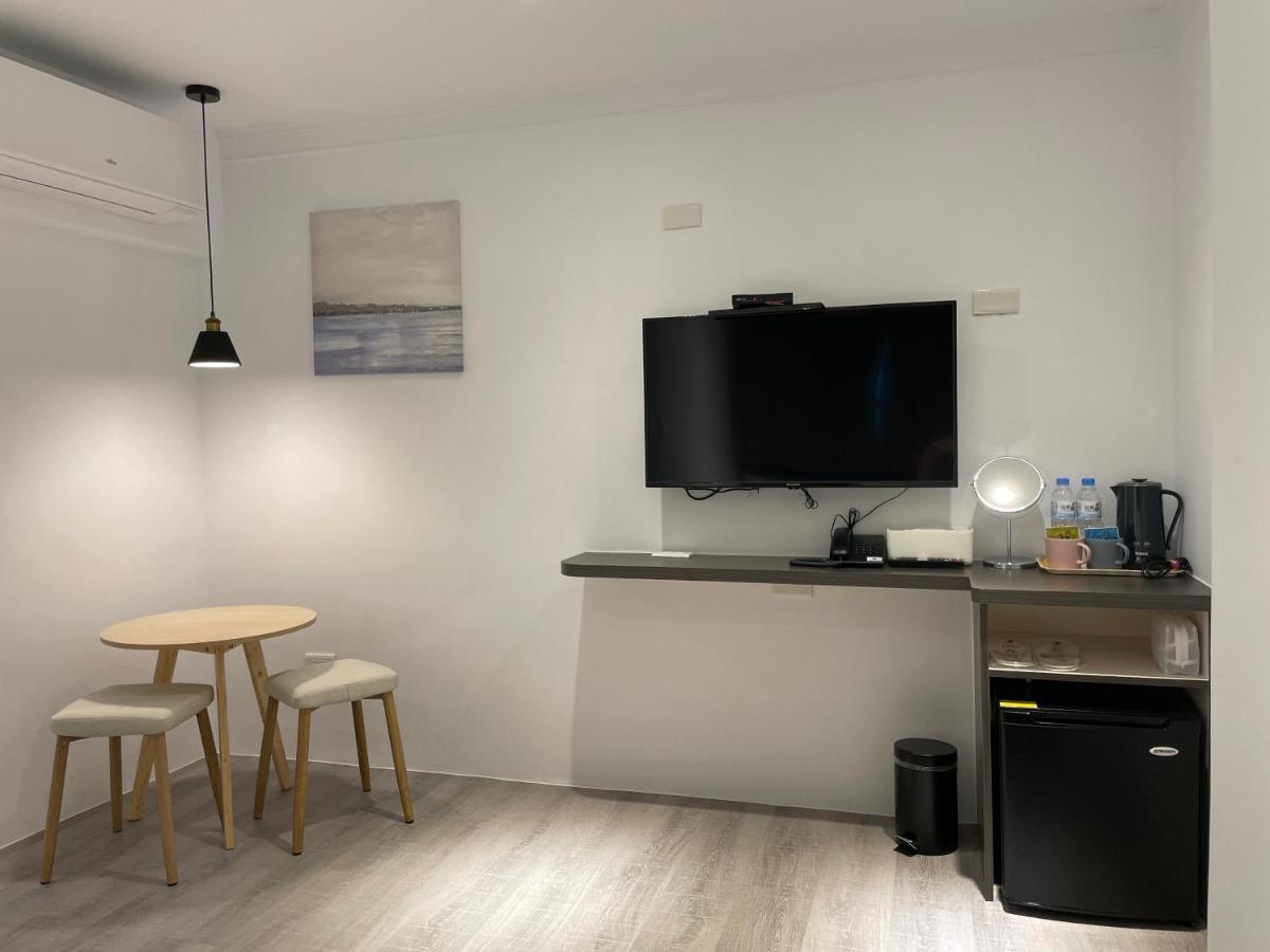 Yoshi Hotel - Tainan Station Branch מראה חיצוני תמונה