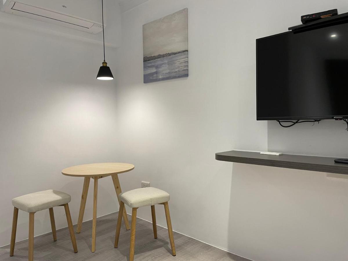 Yoshi Hotel - Tainan Station Branch מראה חיצוני תמונה