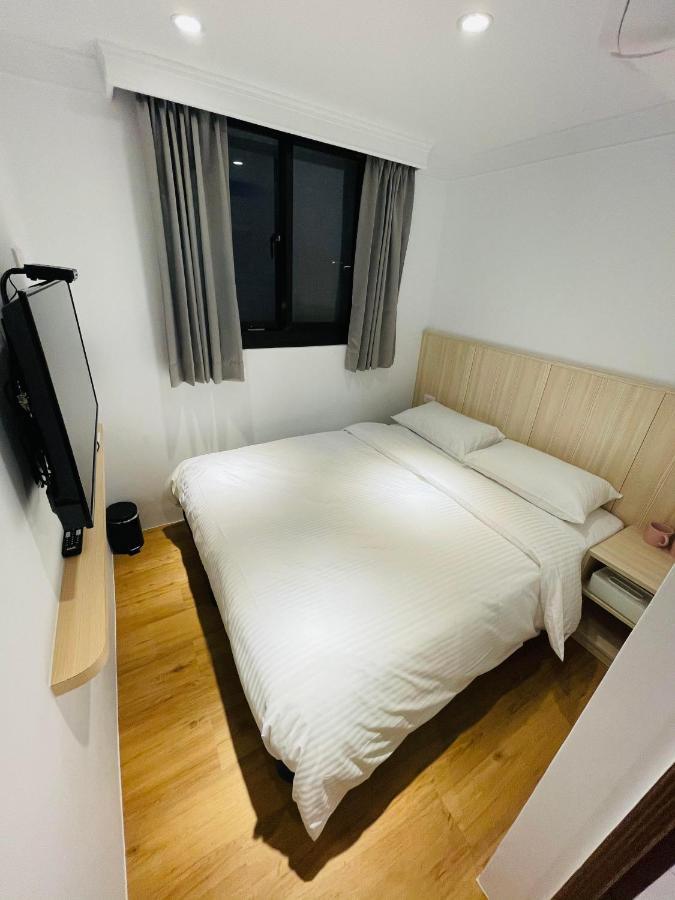 Yoshi Hotel - Tainan Station Branch מראה חיצוני תמונה