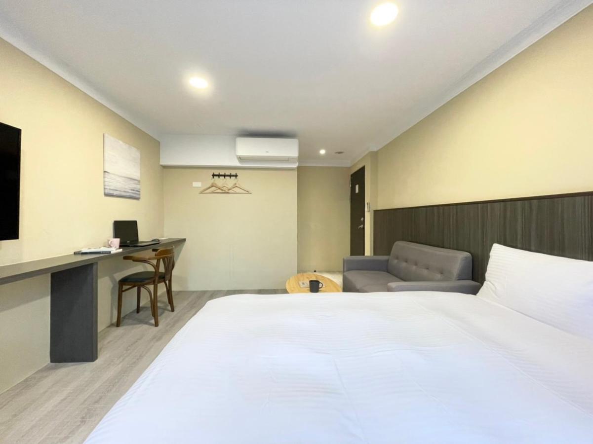 Yoshi Hotel - Tainan Station Branch מראה חיצוני תמונה