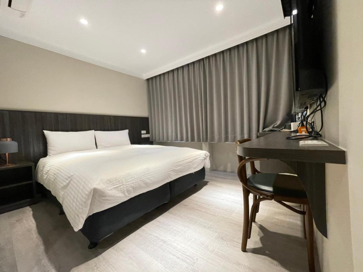 Yoshi Hotel - Tainan Station Branch מראה חיצוני תמונה